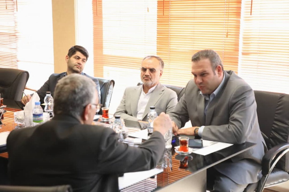 کاهش ترافیک رشت با توسعه ناوگان حمل‌ و نقل عمومی