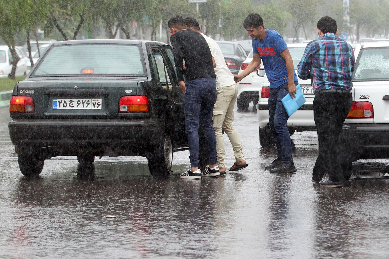 
	هشدار هواشناسی درباره بارش شدید باران در گیلان و5 استان دیگر
