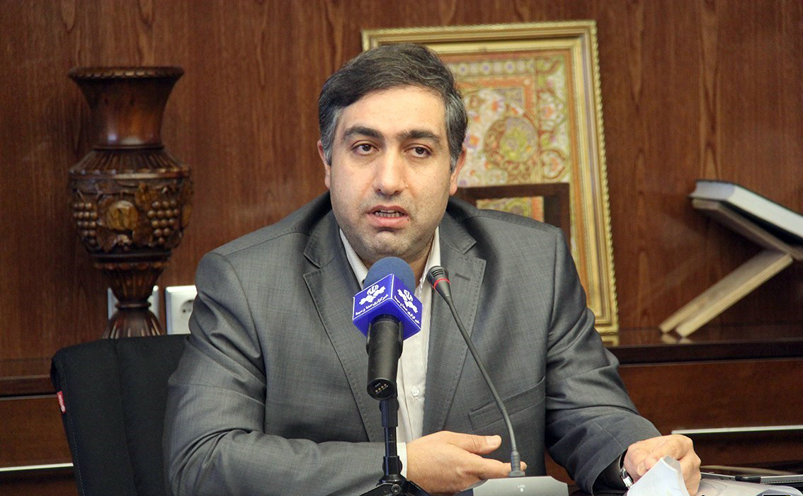 
	تقدیر رئیس هیئت مدیره شركت توانیر از مدیران عامل شركتهای توزیع برق سراسر كشور
