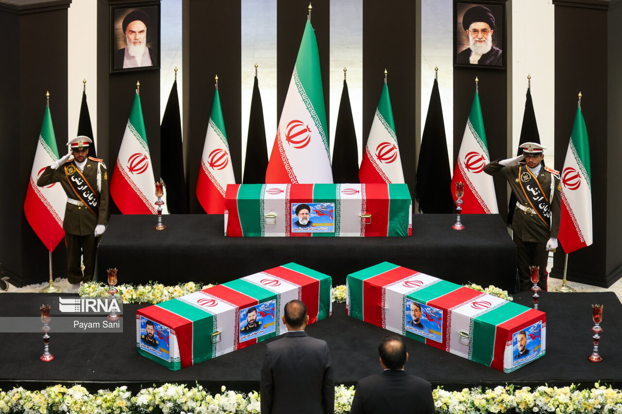 برگزاری مراسم ادای احترام سران کشورهای خارجی به پیکر شهدای خدمت