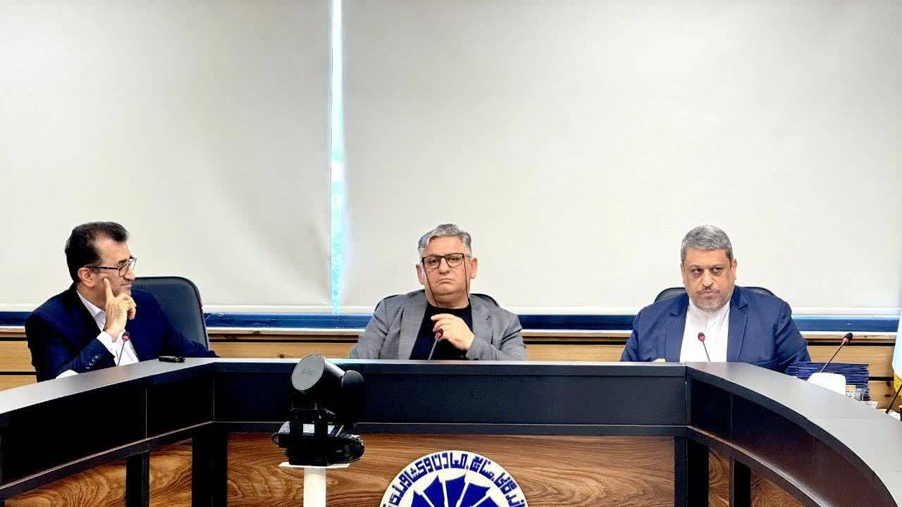تأسیس مرکز تخصصی سازش و میانجی‌گری کار در اتاق بازرگانی گیلان؛ حمایت حقوقی از کسب‌وکارها در قالب ۱۸ کمیته تخصصی