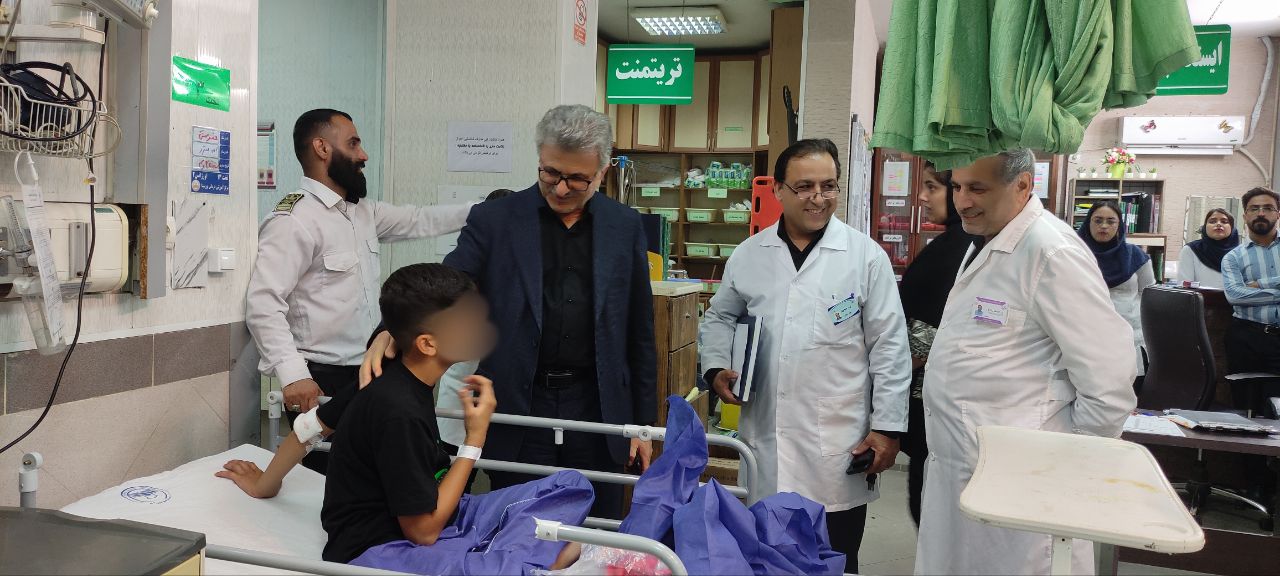 مصدومیت ۱۵ نفر بر اثر برخورد خودرو با هیات عزاداری در خشکبیجار/ حال یک مصدوم وخیم است
