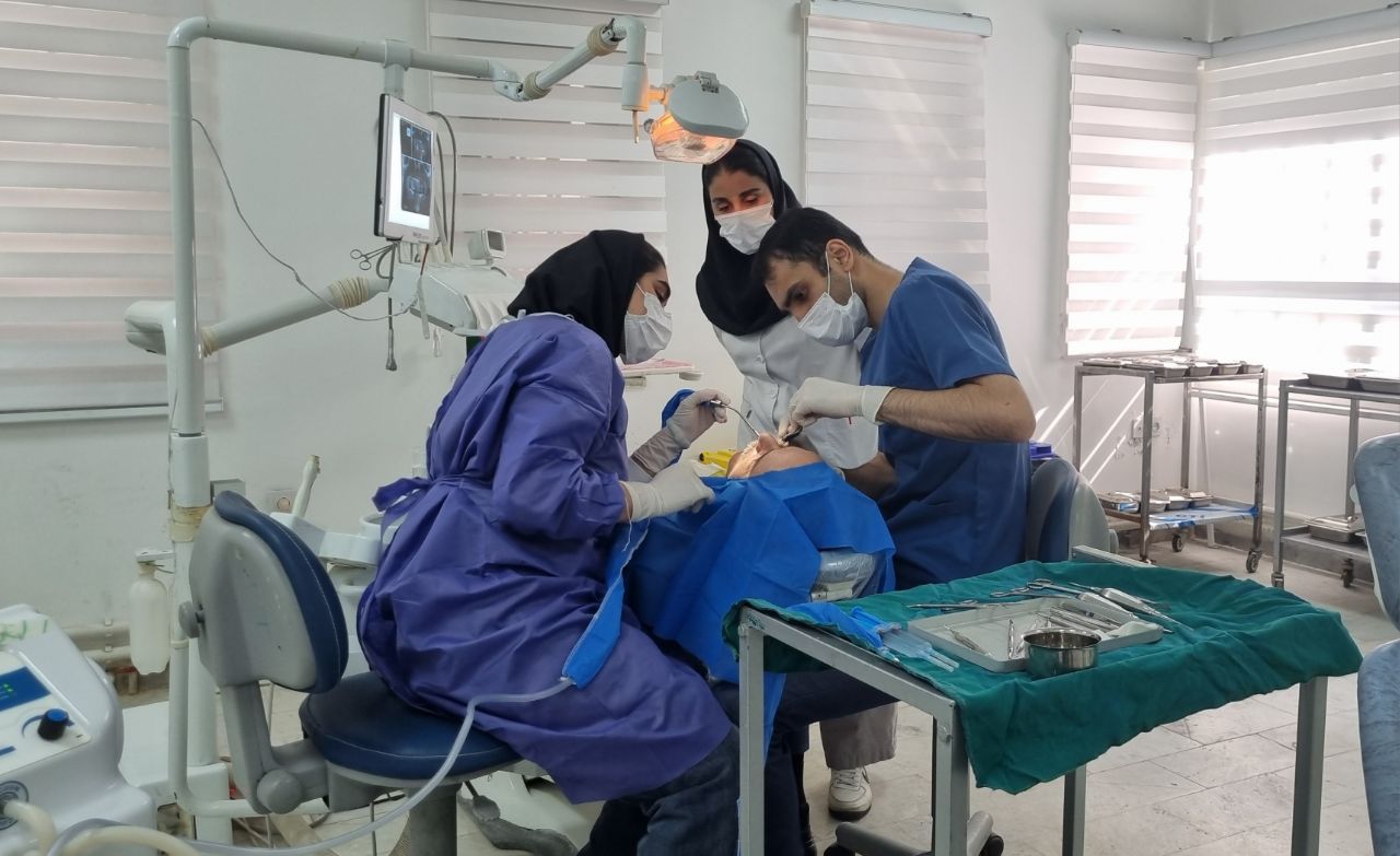 نخستین پیوند استخوان و ایمپلنت دندانی در گیلان انجام شد
