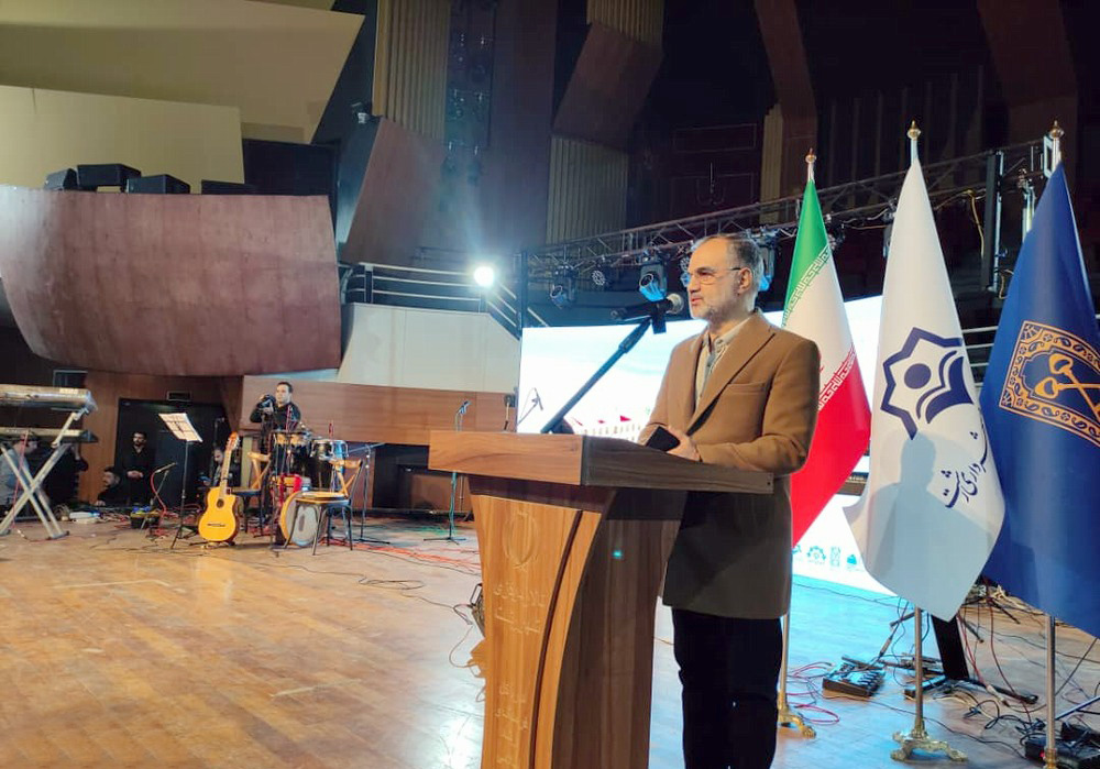 رانندگان حمل ‌ونقل عمومی خون در رگ‌های شهر هستند