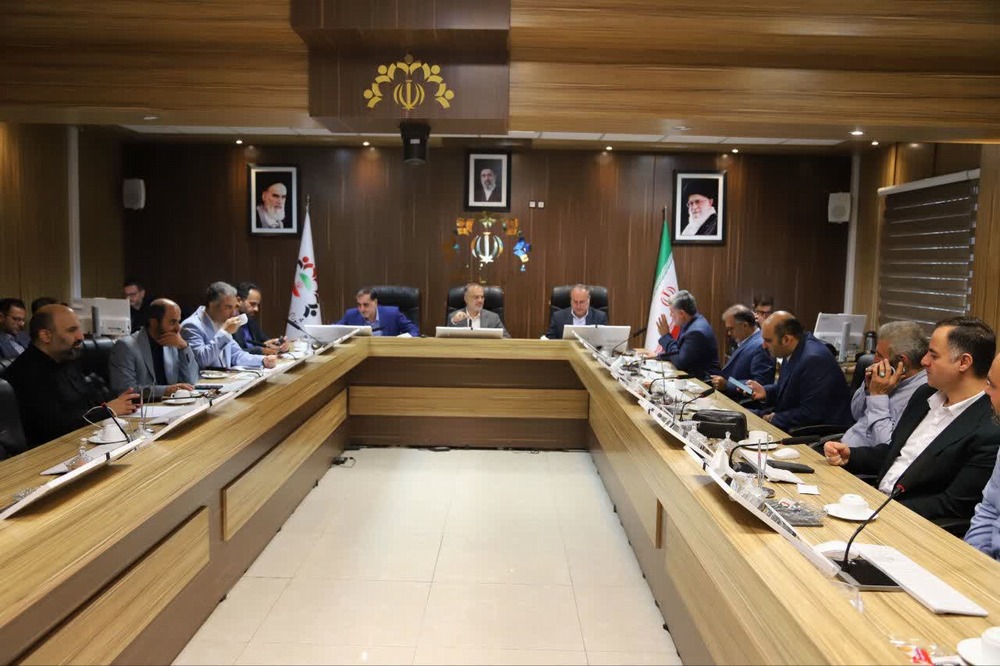 کارگرنیا خواستار حمایت نظام ‌مند از هنرمندان صنایع دستی شد/ دوره ششم شوراها تا آغاز به کار شورای هفتم ادامه دارد