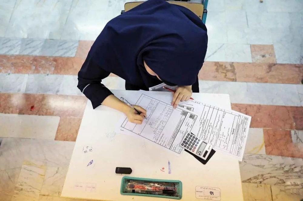 اطلاعاتی داریم که امسال سوالات امتحانات نهایی افشا شده است