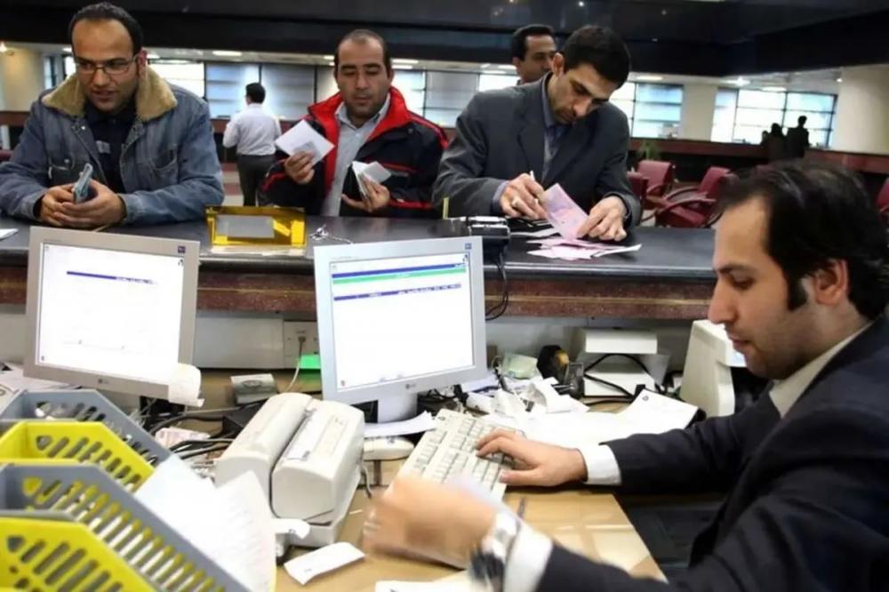 نسبت دادن اختلالات بانکی به بازگشایی اینترنت بین الملل، غیر کارشناسانه است