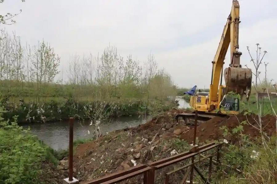 اجرای عملیات لایروبی ۵۰۰ هکتار از آب بندان‌های گیلان در سال جاری