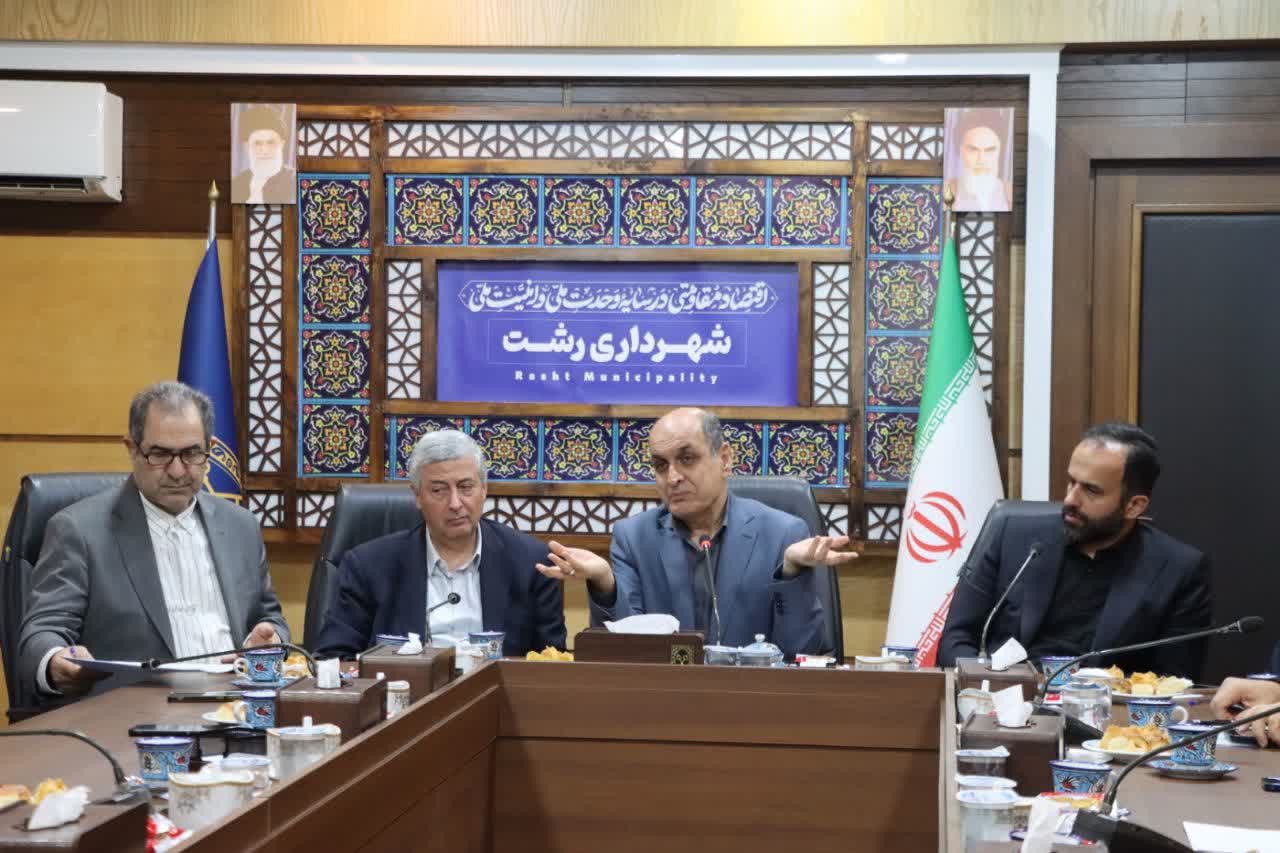  شهرداری رشت در بحران اخیر عملکرد مطلوبی ثبت کرد/ حضور به‌ موقع و خدمات‌ رسانی مؤثر