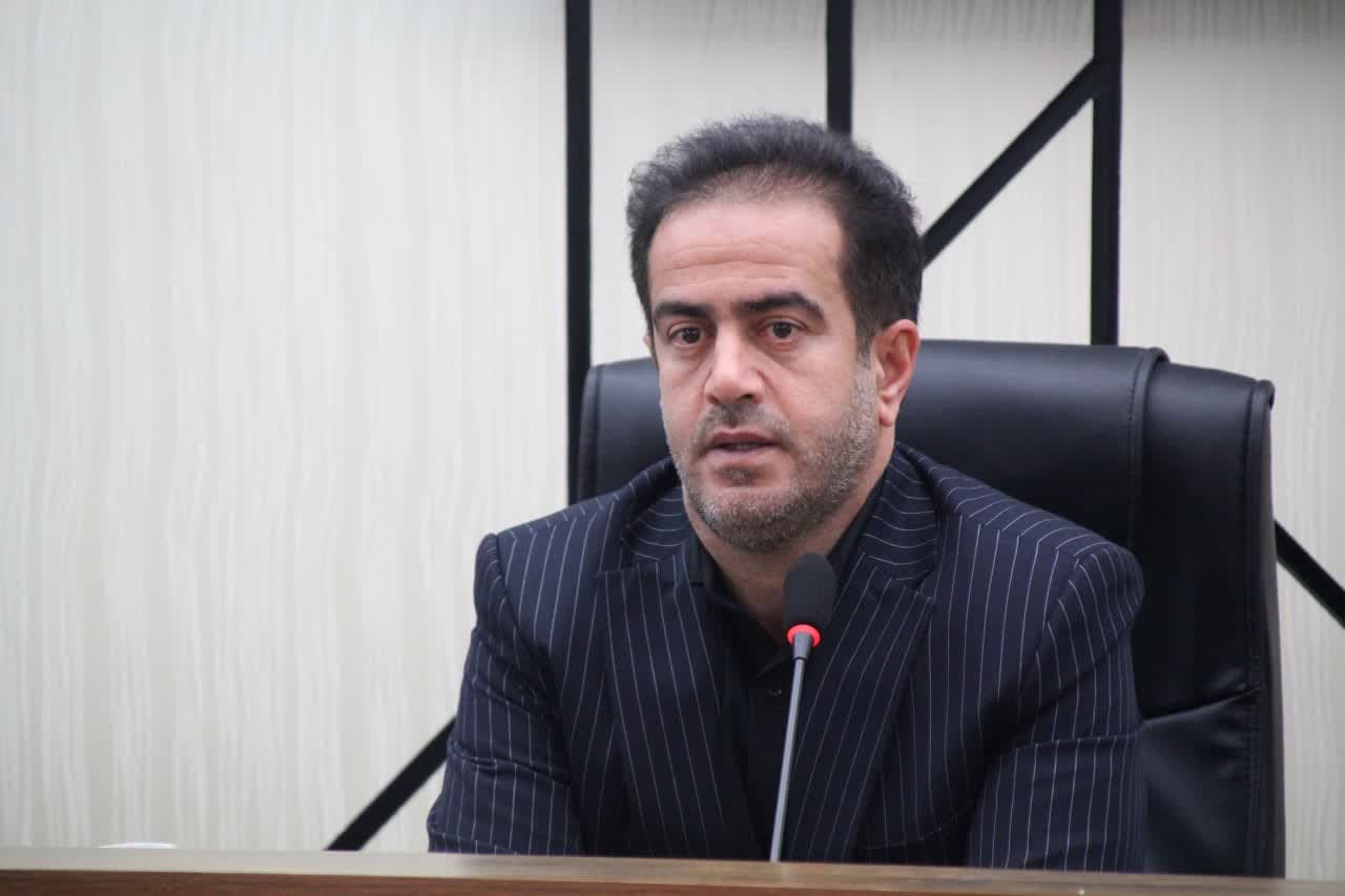 
	از شرایط غیر استاندارد بودن ورزشگاه‌های گیلان عبور کرده‌ایم

