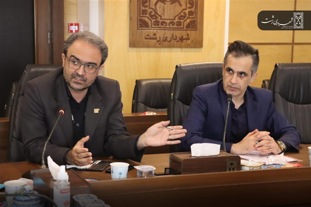 شهر رشت به جانمایی ، نصب دکل‌ها و رفع نقاط کور نیاز جدی دارد