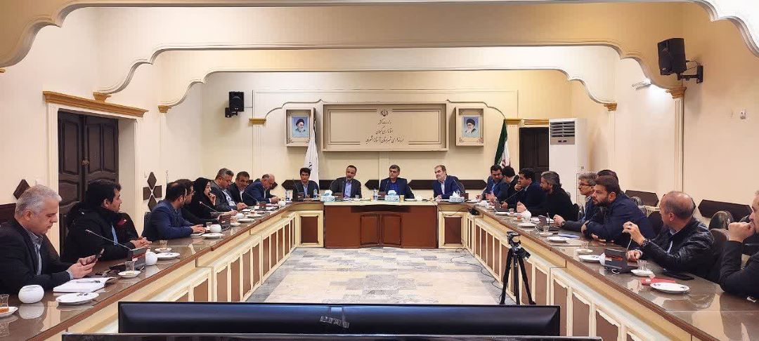 سازه‌ های پایدار آبی در بستر رودخانه‌ها با تمام توان در حال اجراست / لایروبی انهار اصلی پیش از آزاد سازی آب سفیدرود به پایان می‌رسد