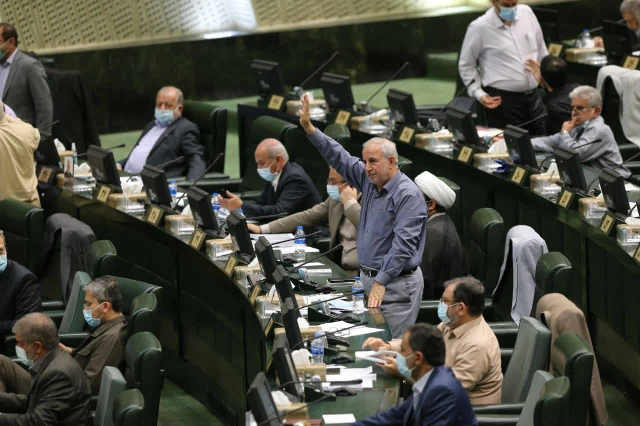 درخواست نماینده رشت برای لغو مصوبه واردات برنج در زمان برداشت