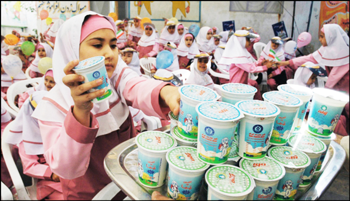 توزیع شیر رایگان در مدارس الزامی شد